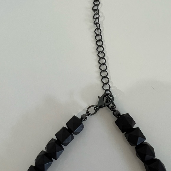 NECKLACE of BLACK MULTI SHAPE & SIZE BEADS ADORNED w SIGNIFICANT RHINESTONES - Picture 8 of 10